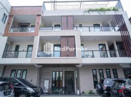 Photo de l’hôtel: Yayah Rooms Bogor Syariah Mitra RedDoorz