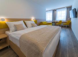 Wellness Hotel IRIS,位于巴甫洛夫的酒店