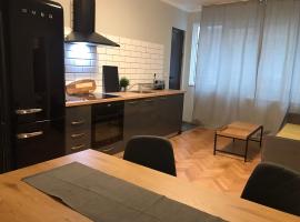 Hotel foto: EU metro station, City Center, lovely 3-bedroom apartment, free parking