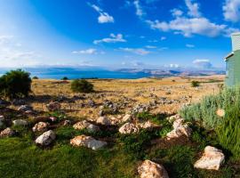 Vered Hagalil Holiday Village Hotel, hotel in Chorazim