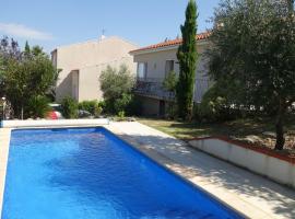 Fotos de Hotel: Holiday Home Villa Montes by Interhome