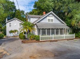 Foto do Hotel: Historic Tremain Cottages