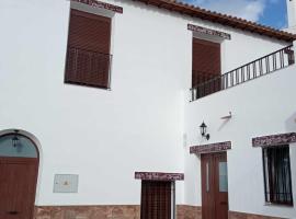 호텔 사진: Casa cueva rural Vico ideal grandes grupos