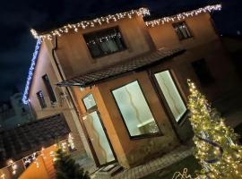 Best House, hotel in Luts'k