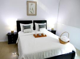 Hotel kuvat: Ecusuites Puerto Santa Ana - River Junto a Hotel Wyndham