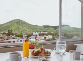 Hotel Tonight, Hotel in Salta