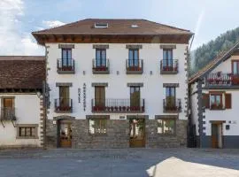 Hotel Rural Auñamendi