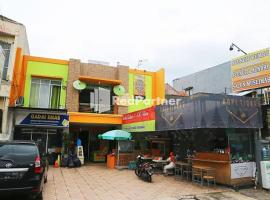 Hotel Photo: Seungit Syariah Inn Tebet Mitra RedDoorz