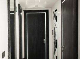 Hotel Photo: LHP Suite Napoli Parco Margherita