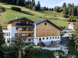 Bergchalet Haflingerherz, hotel v destinaci Wenns