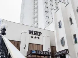 Hotel Mir