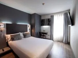 Petit Palace Plaza España