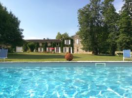 Hotel Photo: Domaine de Rateau