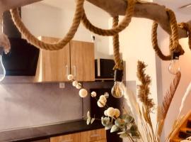 Hostel Hof Kranichstein, hotel em Kluis