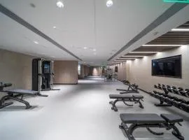 HUALUXE Xi'an Chanba by IHG-西安浐灞华邑酒店-Near Xi'an International Convention Exhibition Center and Shopping mall and The Romantic show of Xi'an-Free Luggage Storage-English Service