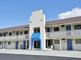 Travelodge by Wyndham Brattleboro VT