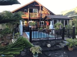 Fotos de Hotel: Chalet The Dream avec Piscine à 150m de la Plage