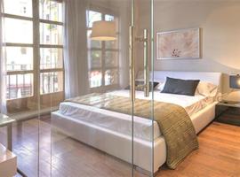 A picture of the hotel: Moderno Apartamento en la Plaza del Tossal