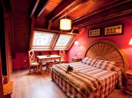 GRAN CHALET Hotel & Petit SPA, hotel in Vielha