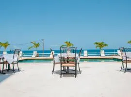 Falucho Paradise Beach