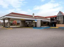 Days Inn by Wyndham Perrysburg Toledo，位于佩里斯堡的酒店