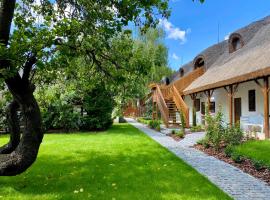 The Houses of History - anno 1830 โรงแรมในตีฮานี