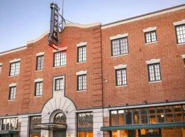 SCP Redmond Hotel