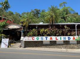 Costa Linda Art Hostel, отель в Мануэле-Антонио