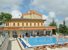 Hotel fotoğraf: Monark Hotel Cappadocia