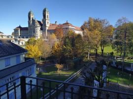 A picture of the hotel: Apartment Meinradsberg mit Balkon