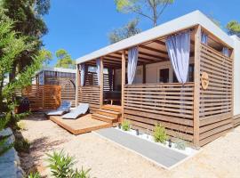Bungalow Home Sweet Home - Logement complet, hotel en Biograd na Moru