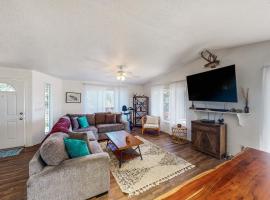 Serenity, hotel in Port Orford