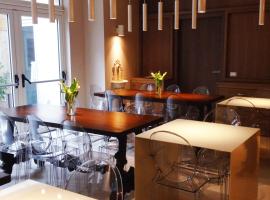 La Castellana Loft Hotel, hotel sa Bergamo