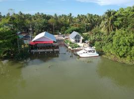 Hotel foto: Boat house marina restaraunt and homestay