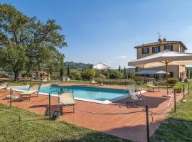 Hotel Foto: Gorgeous Home In Chiusi With Private Swimming Pool, Can Be Inside Or Outside