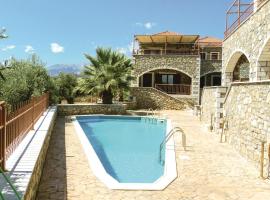 Hotel fotografie: Beautiful Home In Astros Peleponese With Outdoor Swimming Pool