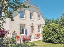 Hotel foto: Gorgeous Home In Saint Jean-trolimon With Kitchen