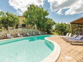 รูปภาพของโรงแรม: Awesome Apartment In Giano Dellumbria Pg With 2 Bedrooms, Wifi And Outdoor Swimming Pool