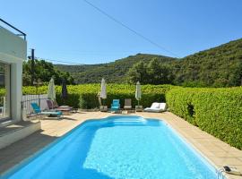 Foto do Hotel: Amazing Home In Les Salles Du Gardon With Private Swimming Pool, Can Be Inside Or Outside