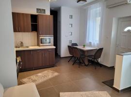 ホテル写真: Lovely Apartment with free parking