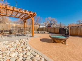 Zdjęcie hotelu: Bookcliff A - Downtown Townhome Outdoor Firepit Patio