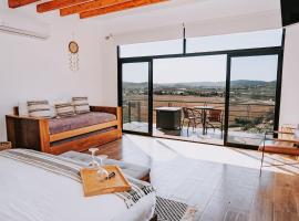 Siempre Valle Hotel Boutique, hotel en Valle de Guadalupe