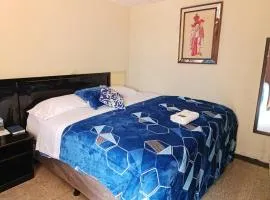 Hotel Kasa Kamelot Las Rosas