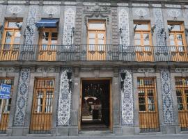 होटल की एक तस्वीर: Casa Azulai Puebla Hotel Boutique