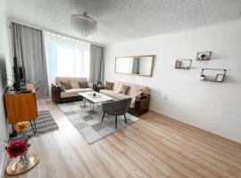 รูปภาพของโรงแรม: Best Rated Central Apartment Vienna - AC, WiFi, 24-7 Self Check-In, Board games, Netflix, Prime