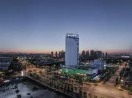HUALUXE Xi'an Chanba by IHG-西安浐灞华邑酒店-Near Xi'an International Convention Exhibition Center and Shopping mall and The Romantic show of Xi'an-Free Luggage Storage-English Service