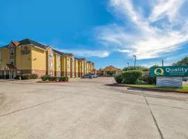 Quality Inn & Suites North Mesquite I-30、メスキートのホテル