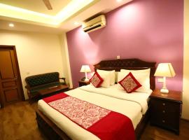 Hotel Foto: Hotel Ambica Palace AIIMS New Delhi - Couple Friendly Local ID Accepted