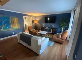 Here It Is! Cool Cape Cod-3 BR-2.5 Bath-12 Guests