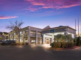 A picture of the hotel: Clarion Pointe Forsyth I-75